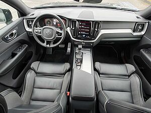 Volvo  T4 Autom. R-Design Navi/Keyless-Start/Klima