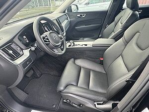 Volvo  Recharge T8 Plus Dark PANO