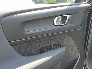 Volvo  Recharge Plus Dark