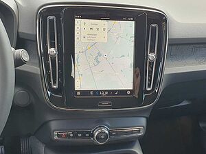 Volvo  Recharge Plus Dark