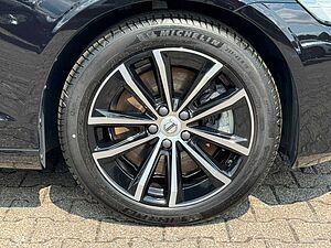 Volvo  T6 Twin Engine AWD Plus Dark Plug-In Autom.