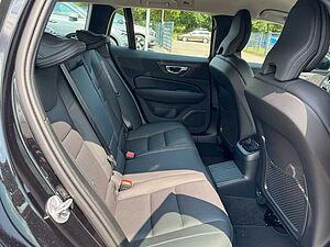 Volvo  T6 Twin Engine AWD Plus Dark Plug-In Autom.