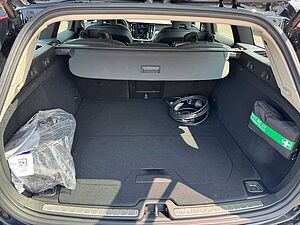 Volvo  T6 Twin Engine AWD Plus Dark Plug-In Autom.