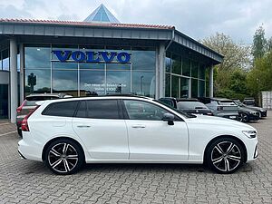 Volvo  Recharge T8 R-Design LONG RANGE HEAD UP|AHK|