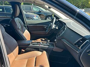 Volvo  B5 AWD Momentum Pro Navi/KeylessStart/Klima