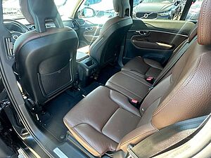 Volvo  B5 AWD Momentum Pro Navi/KeylessStart/Klima