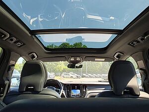 Volvo  T6 AWD R-Design Plug-In AHK|PANO|360CAM