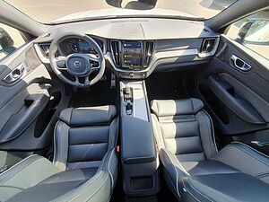 Volvo  T6 AWD R-Design Plug-In AHK|PANO|360CAM