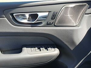 Volvo  T6 AWD R-Design Plug-In AHK|PANO|360CAM