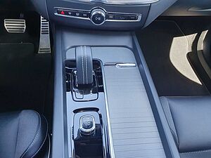 Volvo  T6 AWD R-Design Plug-In AHK|PANO|360CAM