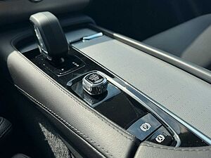 Volvo  Recharge T8 Ultra Bright PANO|STANDH|LEDER