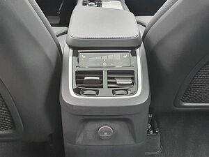 Volvo  Recharge T8 Ultra Bright Plug-In (EURO 6d)