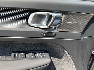 Volvo  B3 Plus Dark BUSINESS|CONNECT|19'|LED|KLIMA