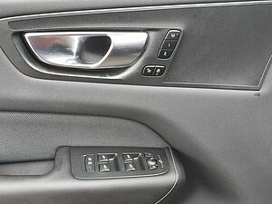 Volvo  Recharge T6 R-Design LONG RANGE AHK|PANO|LE