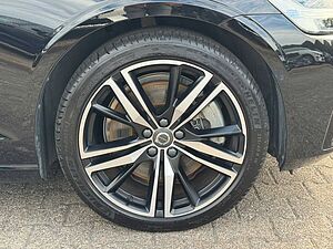 Volvo  Recharge T6 R-Design LONG RANGE AHK|PILOT