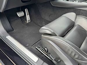Volvo  Recharge T6 R-Design LONG RANGE AHK|PILOT