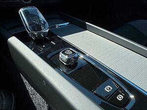 Volvo  Recharge T6 Ultra Black Ed. |B&W|LUFT|360°