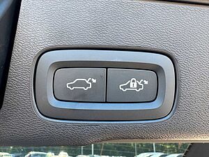 Volvo  Recharge T6 Ultra Black Ed. |B&W|LUFT|360°