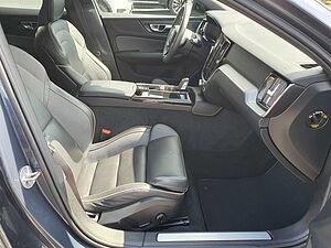 Volvo  Recharge T6 R-Design LONG RANGE AHK|FLED|360
