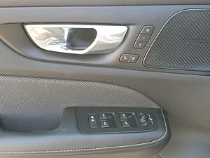 Volvo  Recharge T6 R-Design LONG RANGE AHK|FLED|360