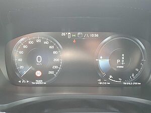 Volvo  Recharge T6 R-Design LONG RANGE AHK|FLED|360