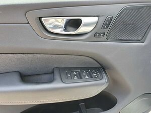 Volvo  T6 Twin Engine AWD R Design Plug-In | PANO