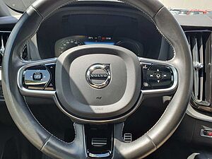 Volvo  T6 Twin Engine AWD R Design Plug-In | PANO