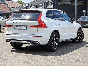 Volvo  T6 Twin Engine AWD R Design Plug-In | PANO