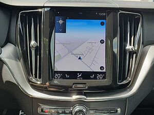 Volvo  T6 Twin Engine AWD R Design Plug-In | PANO