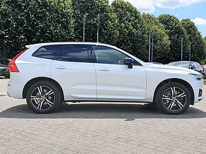 Volvo  T6 Twin Engine AWD R Design Plug-In | PANO