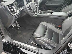 Volvo  Recharge T8 Plus Dark LONG RANGE PANO|