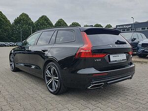 Volvo  Recharge T8 Plus Dark LONG RANGE PANO|