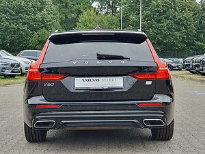 Volvo  Recharge T8 Plus Dark LONG RANGE PANO|