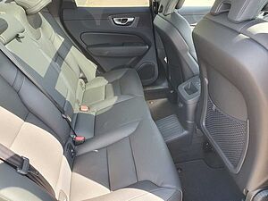 Volvo  Recharge T6 AWD Core PANO | STANDH | FLED