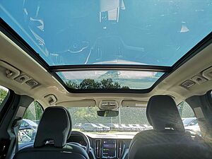Volvo  Recharge T6 AWD Core PANO | STANDH | FLED