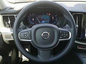 Volvo  Recharge T6 AWD Core PANO | STANDH | FLED