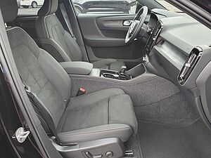 Volvo  Twin Performance Ultra Black Edition 442 PS