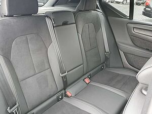 Volvo  Twin Performance Ultra Black Edition 442 PS
