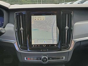 Volvo  B4 Ultimate Dark SD/Keyless-Start/Autom. /LED