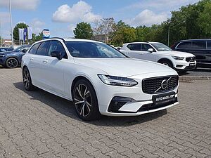 Volvo  B4 Ultimate Dark SD/Keyless-Start/Autom. /LED