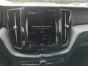 Volvo  B4 Autom. Plus Dark SHD/Keyless-Start/Klima