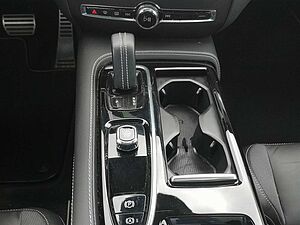 Volvo  Recharge T6 Plus Dark