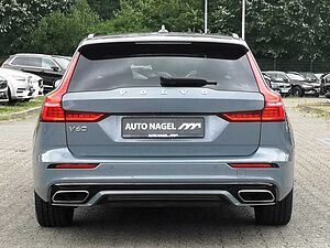 Volvo  Recharge T6 Plus Dark