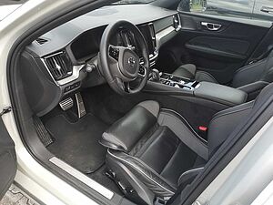Volvo  Recharge T8 Plus Dark PANO|AHK|