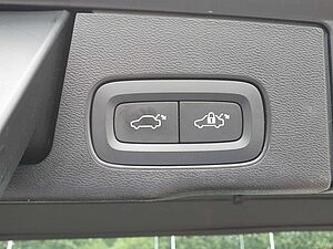 Volvo  Recharge T6 Inscription |PANO|AHK