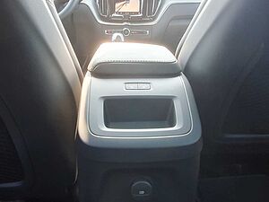 Volvo  T6 Ultra Black Edition |LUFT|AHK|B&W|