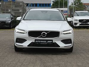 Volvo  B4 (Diesel) Autom. Core AHK|LICHT|19'|LED|