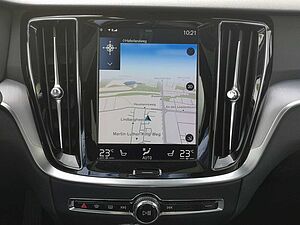 Volvo  D3 Momentum Navi/SD/Keyless-Start/Autom. /LED