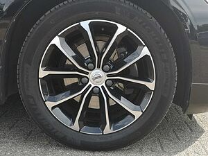 Volvo  D3 Momentum Navi/SD/Keyless-Start/Autom. /LED