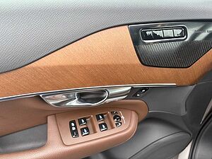 Volvo  T8 AWD Inscription Expr.